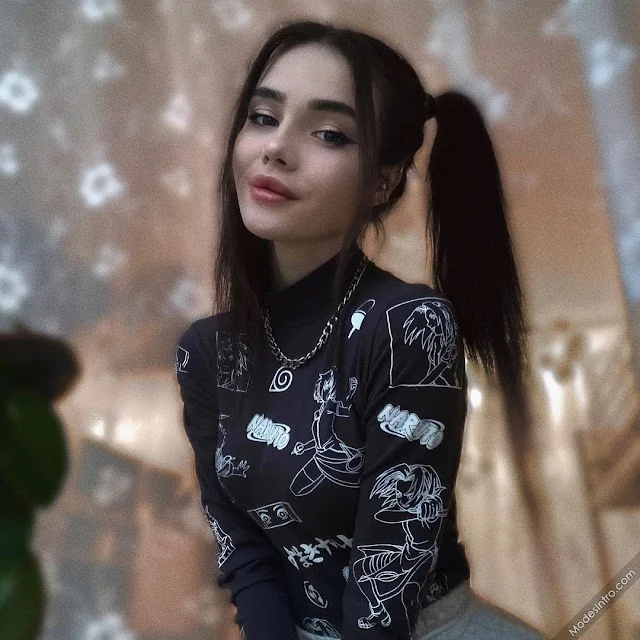 Amina Yangibaeva Cover Photo