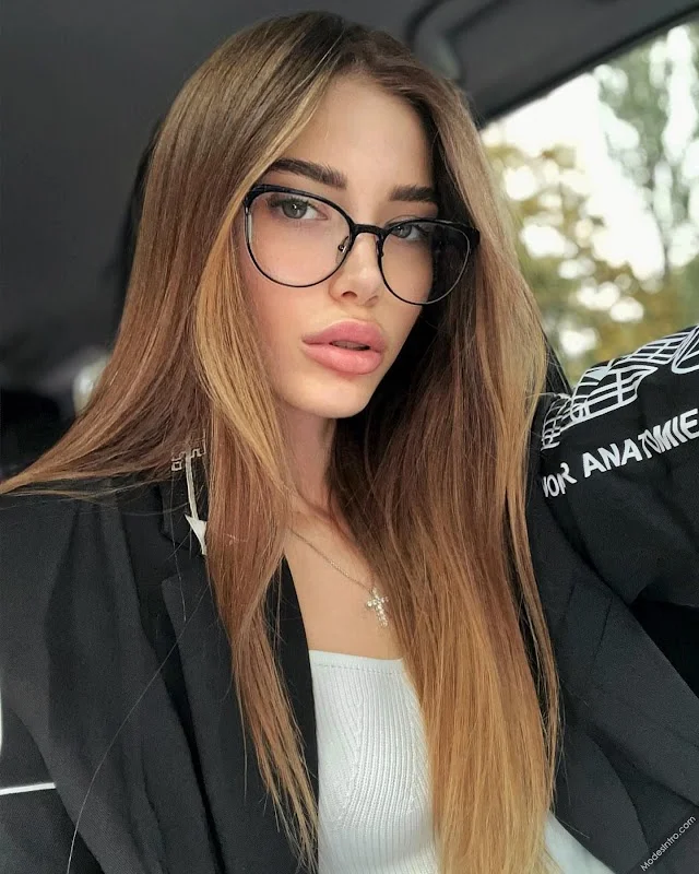 Anastasia Mur