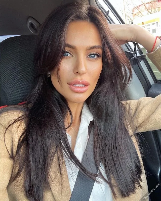 Anna Manya