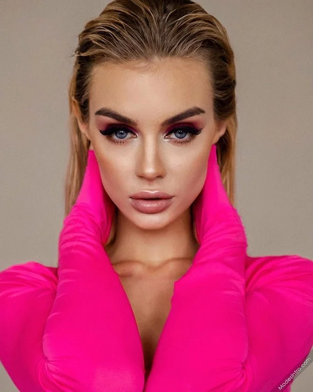 Elizabeth Biryukova Cover Photo