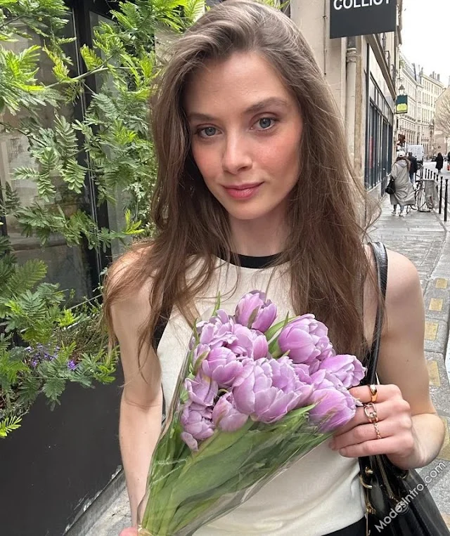 Juliet Searle
