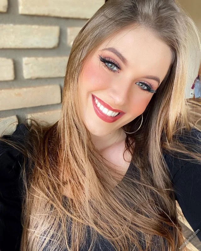 Leticia Navarro