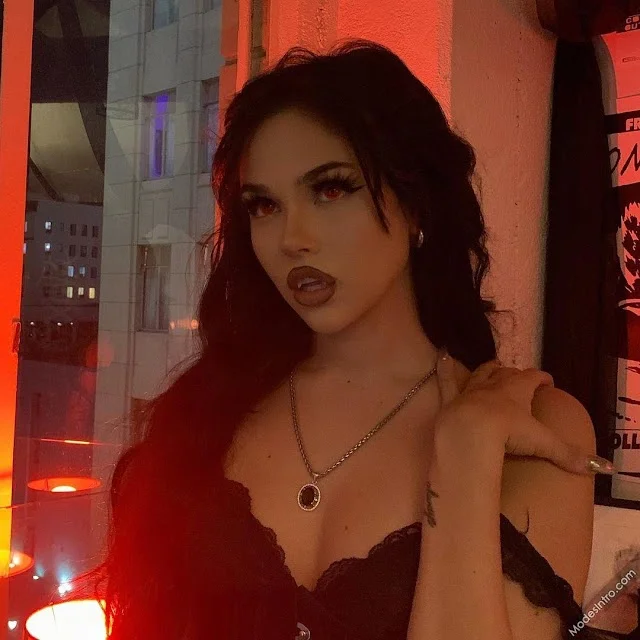 Maggie Lindemann Cover Photo