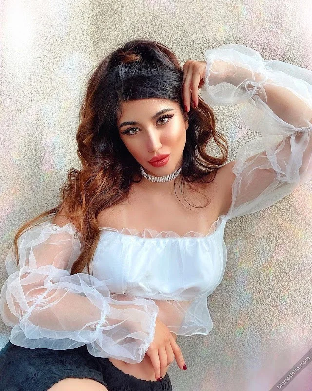 Nadia Ghafari