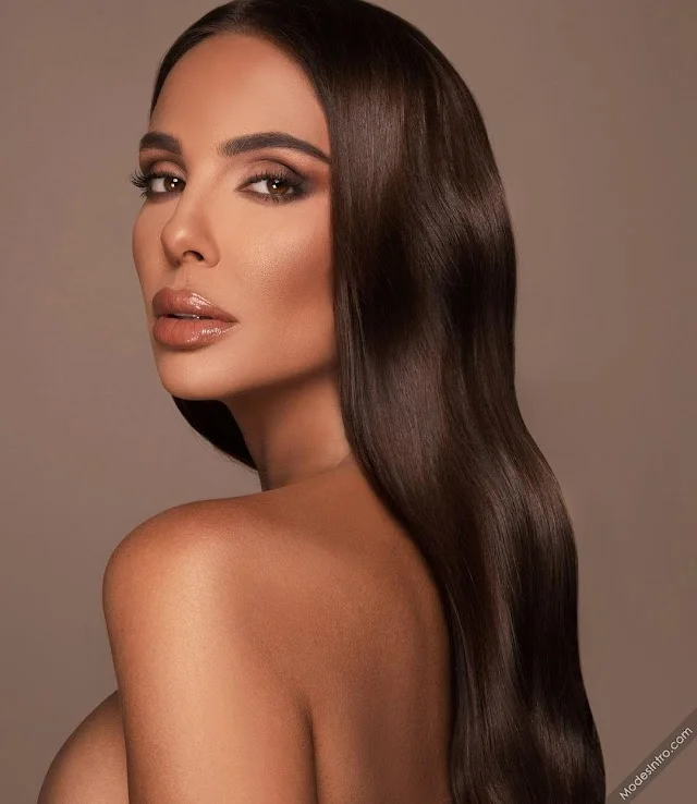 Nikoleta Lozanova Cover Photo