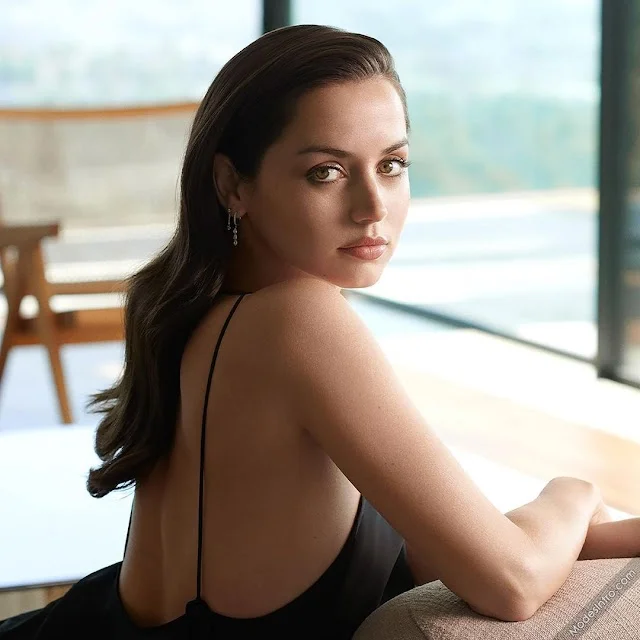 Ana De Armas
