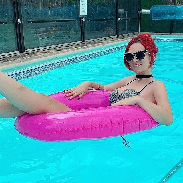 Arielle Fox