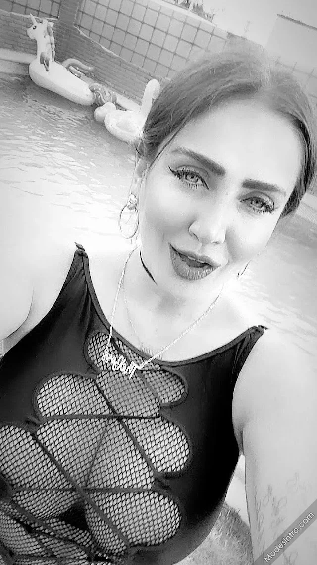 Celia Lora