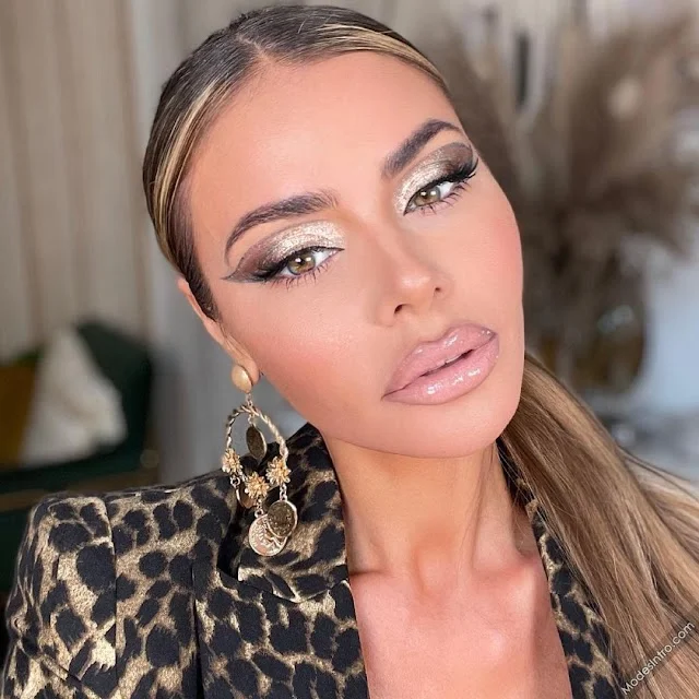 Chloe Sims