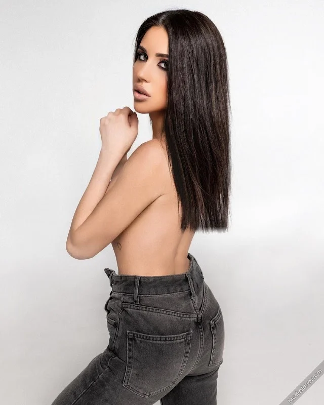 Kristina Vv