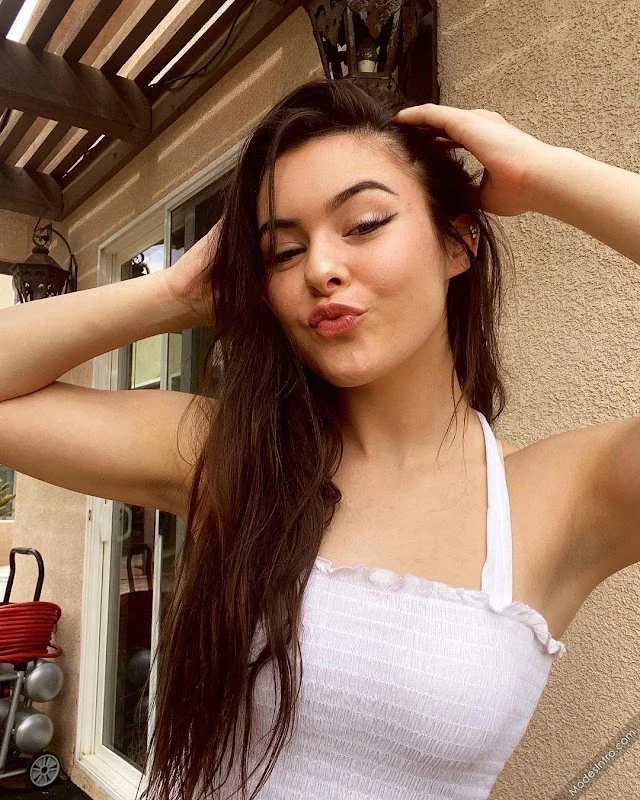 Lauren Gibson